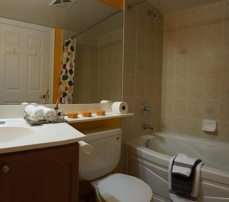 Kashaneh At Meridian Vaughan Extérieur photo