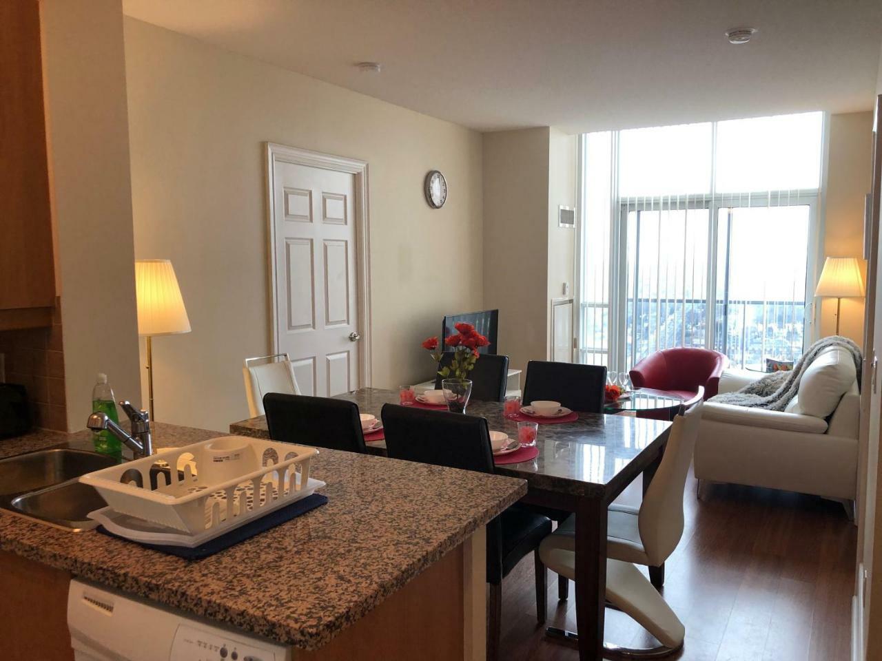 Kashaneh At Meridian Vaughan Extérieur photo