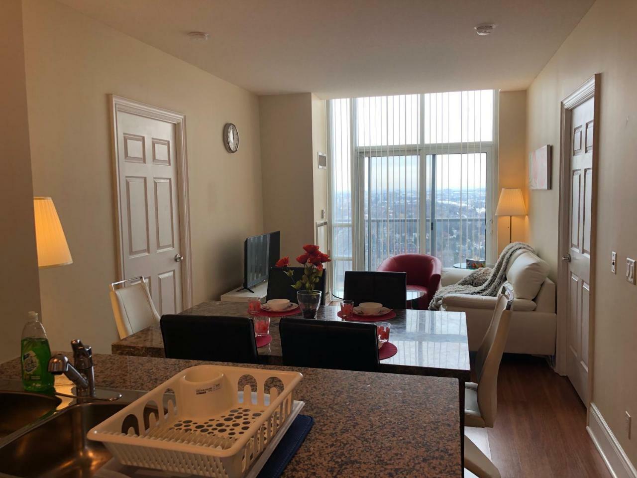 Kashaneh At Meridian Vaughan Extérieur photo